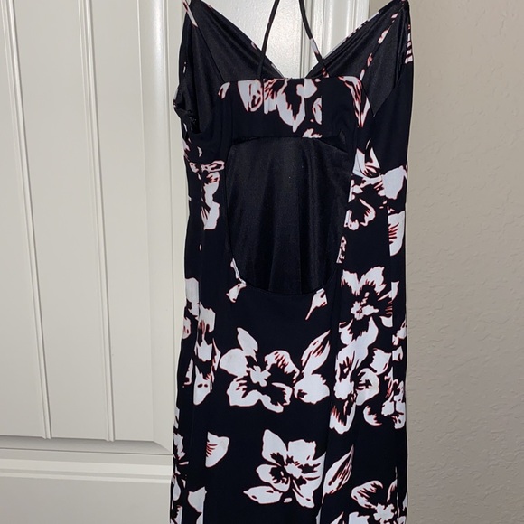 EXPRESS strappy summer dress - Picture 2 of 6